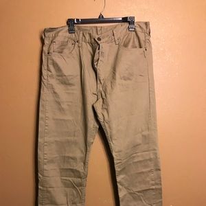 Levi’s 505 khaki jean